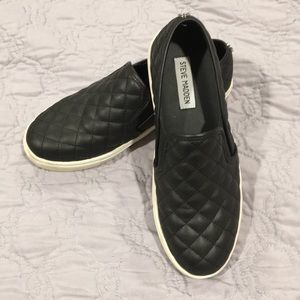 Steve Madden slip on shoes